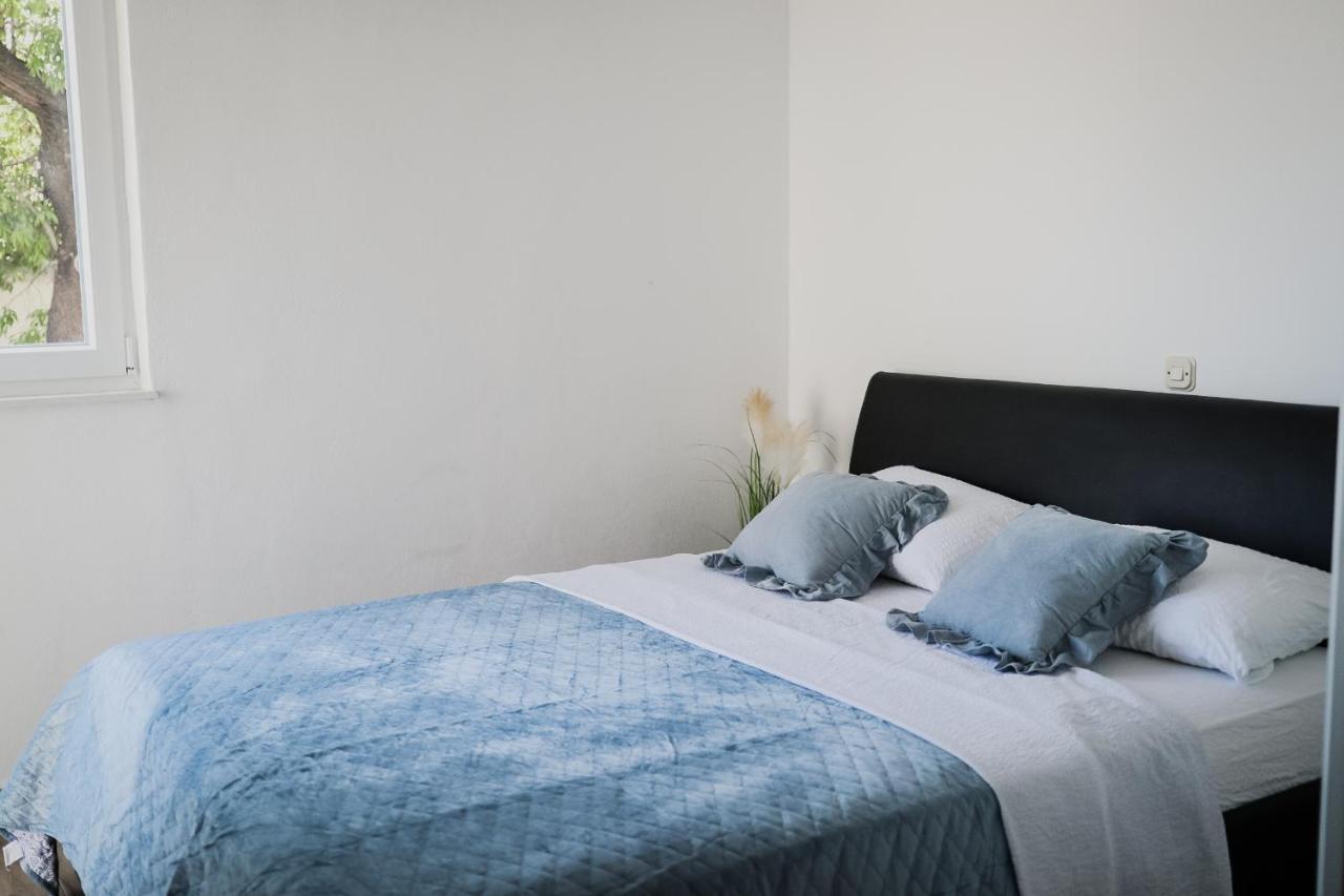 Apartments Morska Vila كومارنا المظهر الخارجي الصورة