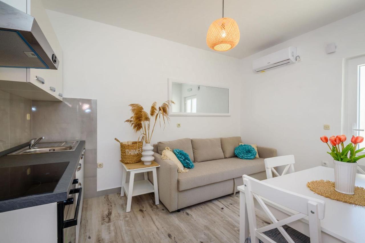 Apartments Morska Vila كومارنا المظهر الخارجي الصورة