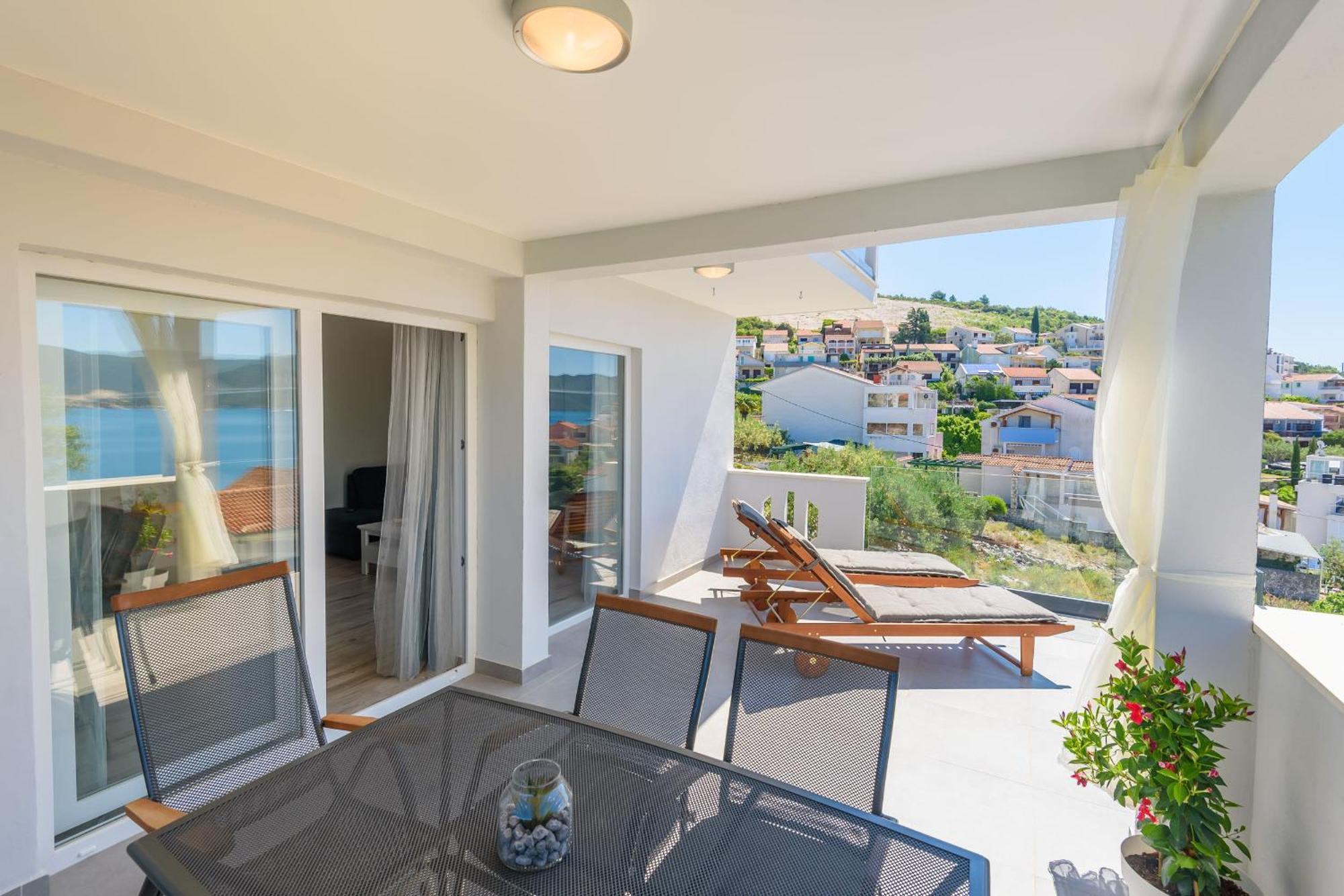 Apartments Morska Vila كومارنا المظهر الخارجي الصورة